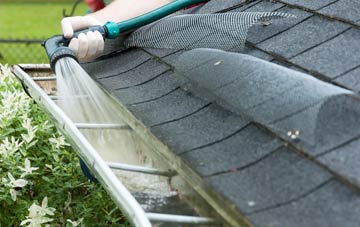 Water gutter cleaning costs